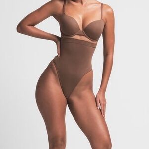 SKIMS High-waisted seamless sculpt high wasted thong